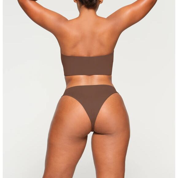 SKIMSFits Everybody Bandeau I Medium I Jasper Wire Free Strapless Smoothing Bra - Picture 5 of 5